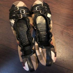 Burberry flats